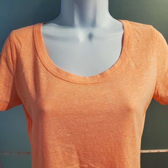 Like NEW! Small, Peachy S/S Top, Sexy Cut Out Straps on Back, Stretchy - Picture 3 of 10